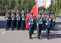 空軍院校兵怎么樣 有沒有去空軍第一航空學院當兵的人，空軍地勤。能不能跟我說說那里怎么樣，管理嚴嗎？兩年回來能干什么